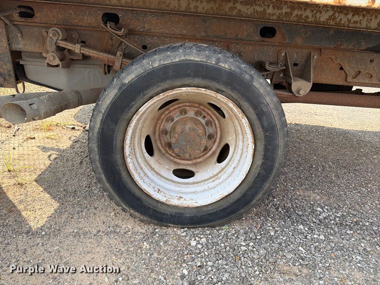 image for item EX4070 2016 Ford F550 Super Duty dump truck