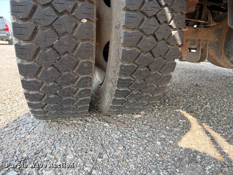 image for item EX4070 2016 Ford F550 Super Duty dump truck