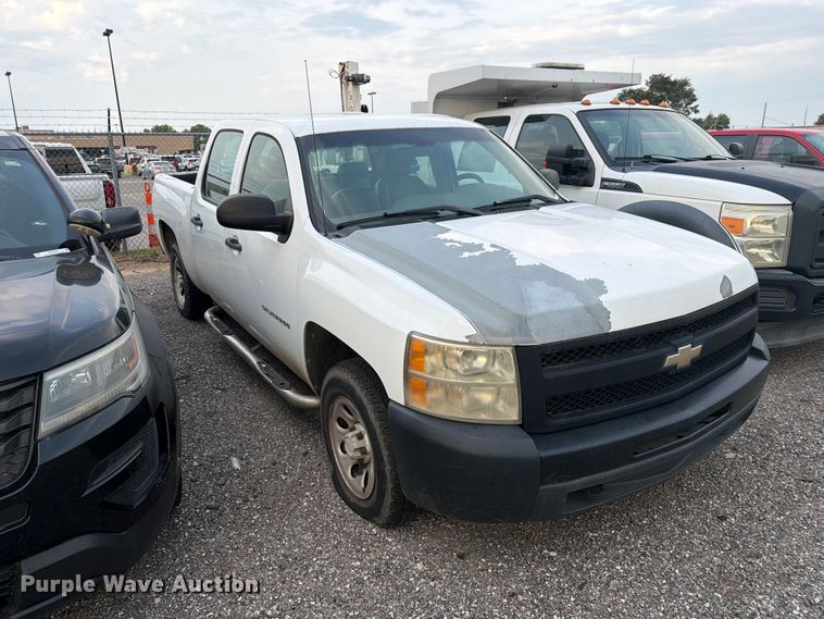 image for item EX4071 2011 Chevrolet Silverado 1500 Crew Cab pickup truck