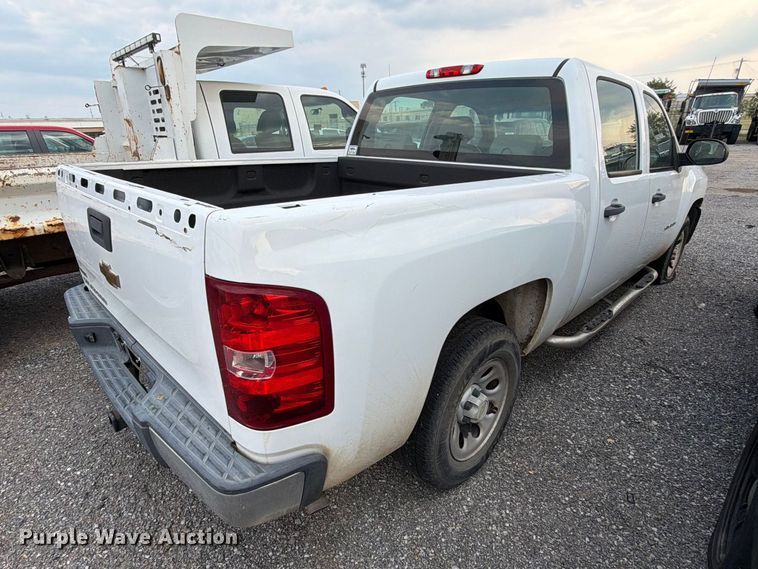 image for item EX4071 2011 Chevrolet Silverado 1500 Crew Cab pickup truck