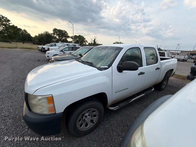 image for item EX4071 2011 Chevrolet Silverado 1500 Crew Cab pickup truck
