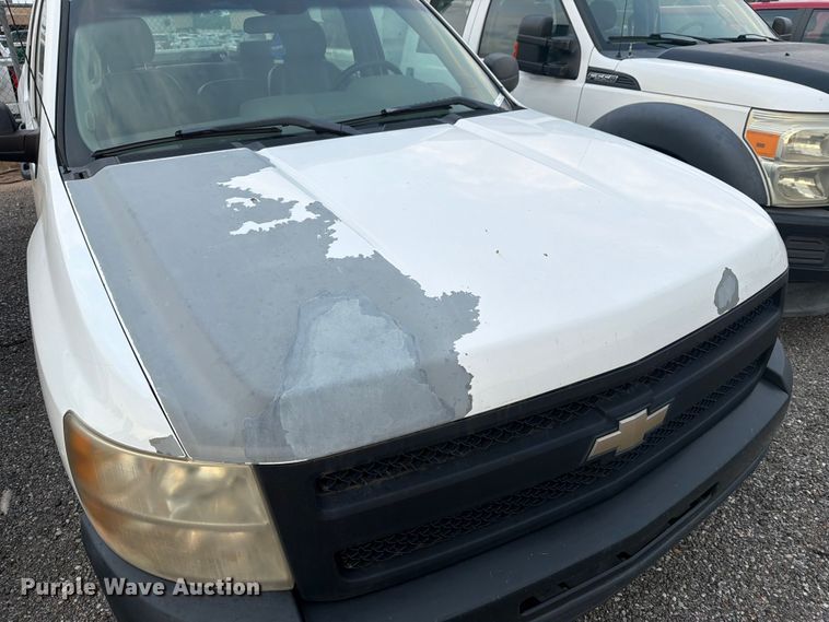 image for item EX4071 2011 Chevrolet Silverado 1500 Crew Cab pickup truck