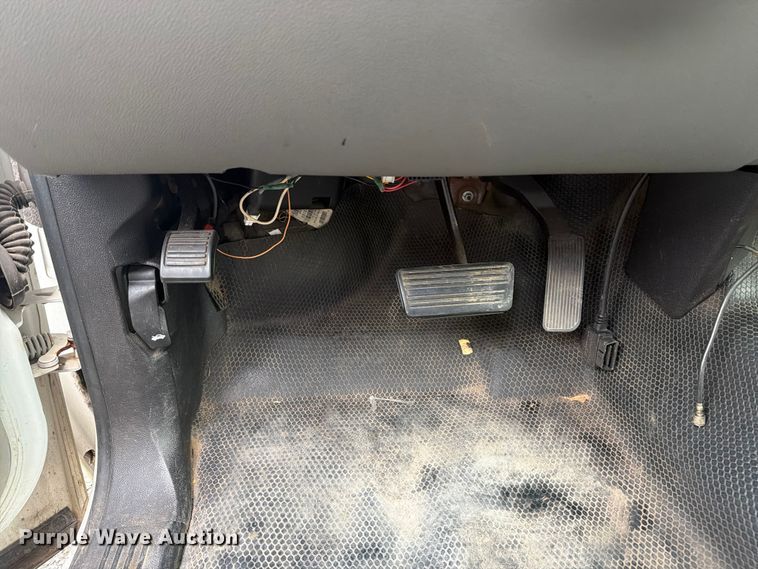 image for item EX4071 2011 Chevrolet Silverado 1500 Crew Cab pickup truck
