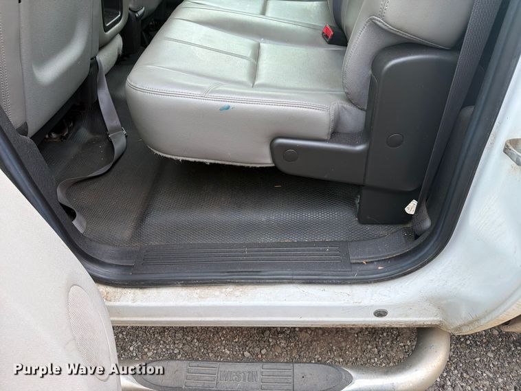 image for item EX4071 2011 Chevrolet Silverado 1500 Crew Cab pickup truck