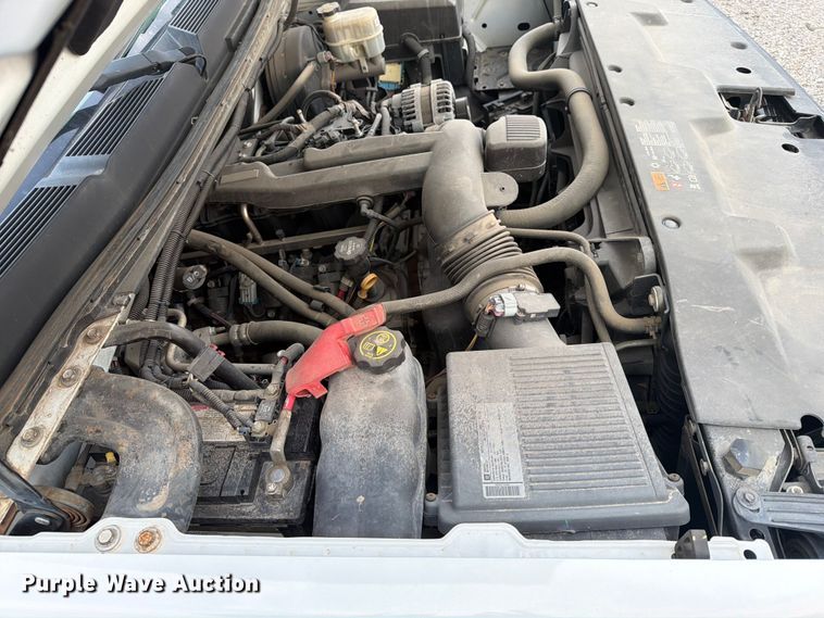 image for item EX4071 2011 Chevrolet Silverado 1500 Crew Cab pickup truck