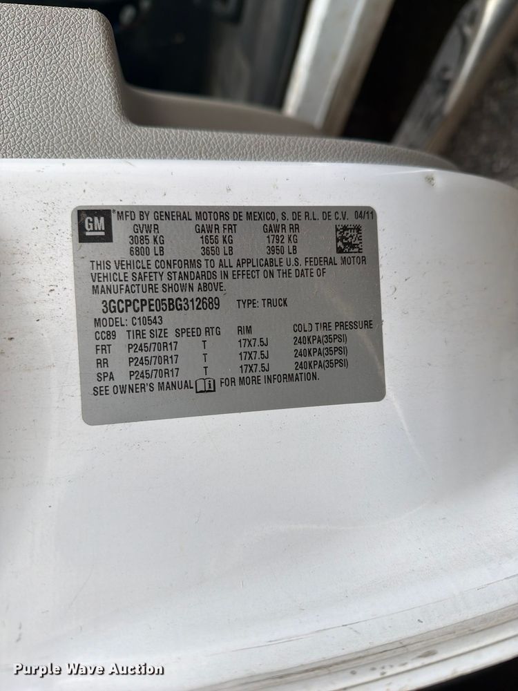 image for item EX4071 2011 Chevrolet Silverado 1500 Crew Cab pickup truck