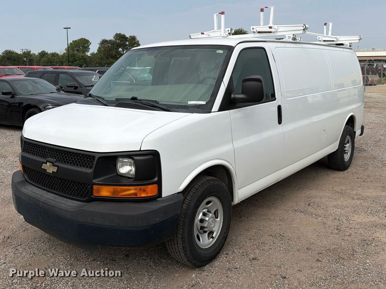 2015 Chevrolet Express 2500 van