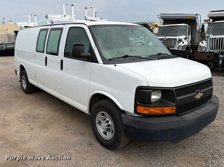 image for item EX4073 2015 Chevrolet Express 2500 van