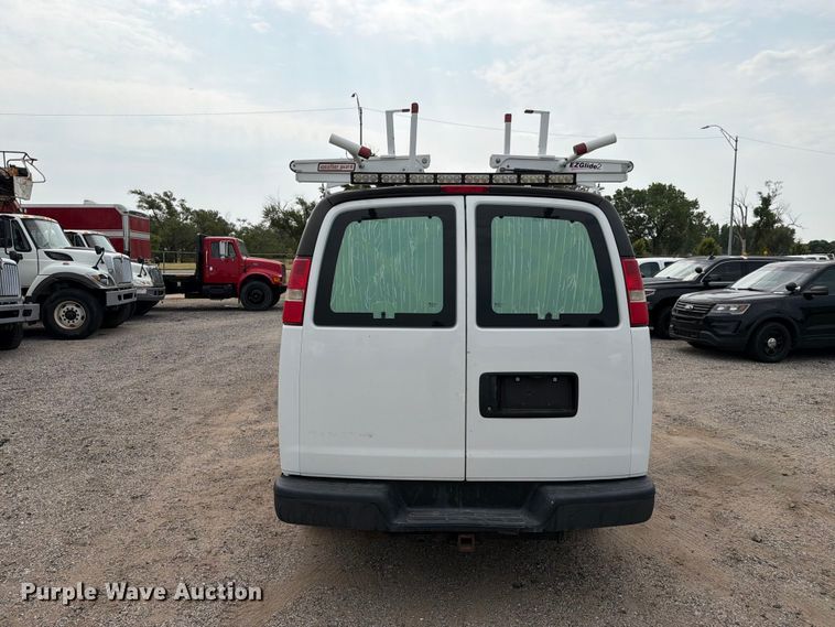 image for item EX4073 2015 Chevrolet Express 2500 van