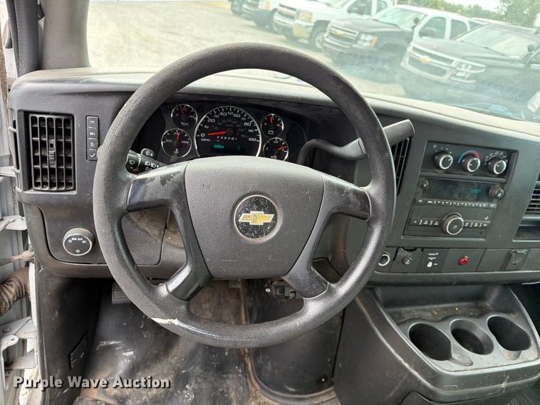 image for item EX4073 2015 Chevrolet Express 2500 van