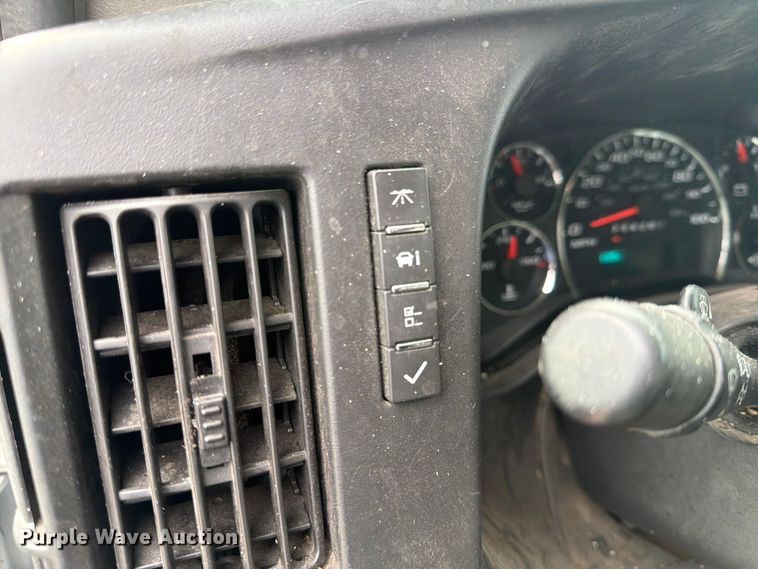 image for item EX4073 2015 Chevrolet Express 2500 van