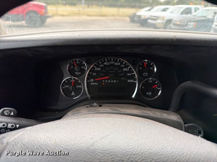 image for item EX4073 2015 Chevrolet Express 2500 van