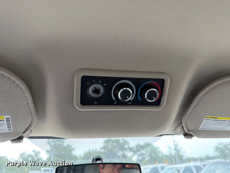 image for item EX4073 2015 Chevrolet Express 2500 van