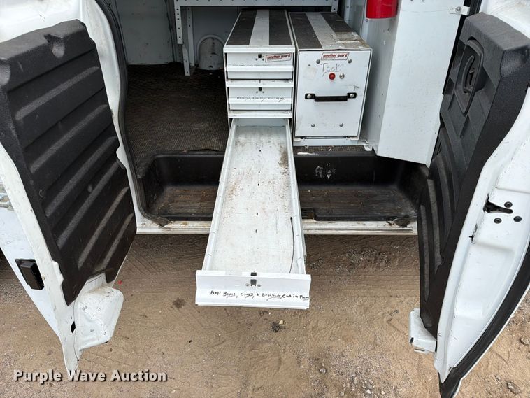 image for item EX4073 2015 Chevrolet Express 2500 van