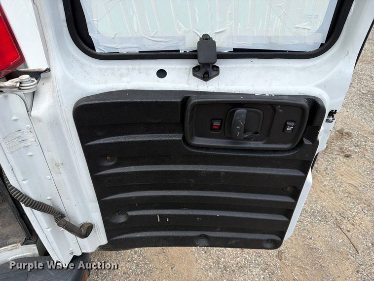 image for item EX4073 2015 Chevrolet Express 2500 van