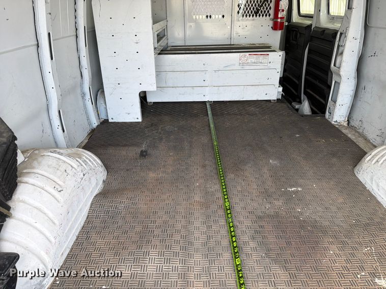 image for item EX4073 2015 Chevrolet Express 2500 van