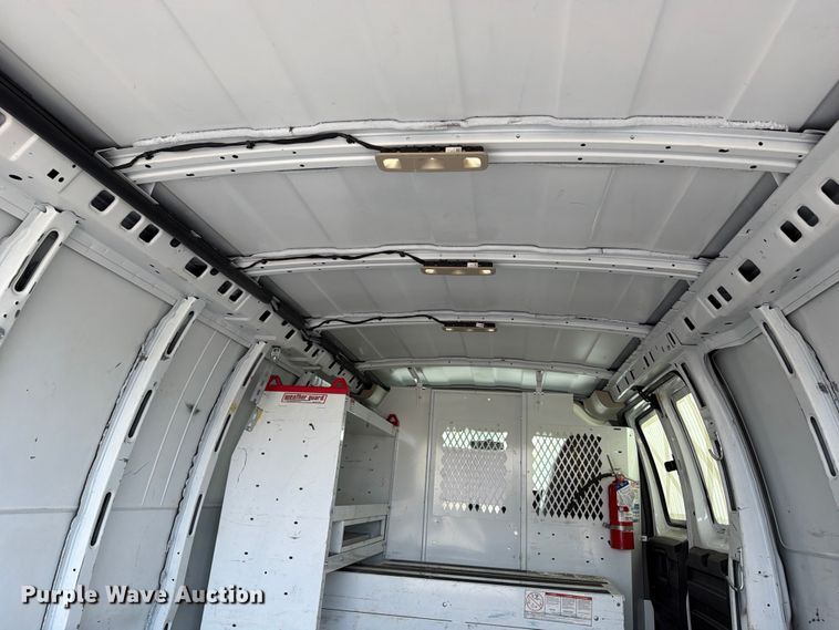 image for item EX4073 2015 Chevrolet Express 2500 van
