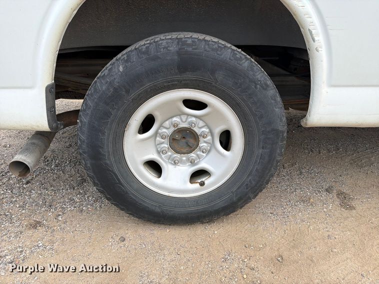 image for item EX4073 2015 Chevrolet Express 2500 van