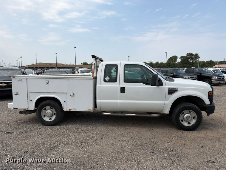 image for item EX4074 2008 Ford F250 Super Duty Ext. Cab utility bed pickup truck