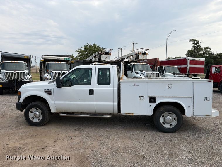 image for item EX4074 2008 Ford F250 Super Duty Ext. Cab utility bed pickup truck
