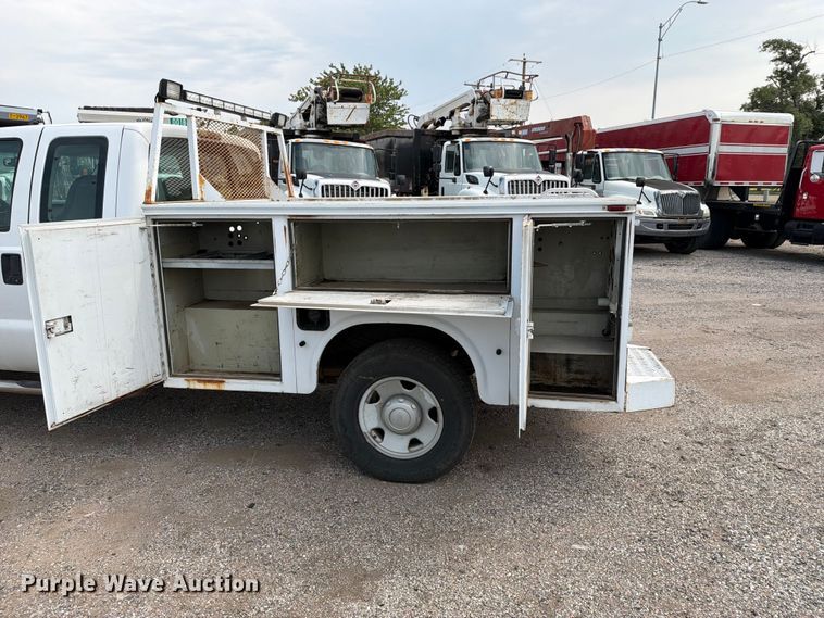 image for item EX4074 2008 Ford F250 Super Duty Ext. Cab utility bed pickup truck