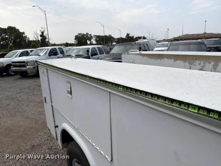 image for item EX4074 2008 Ford F250 Super Duty Ext. Cab utility bed pickup truck