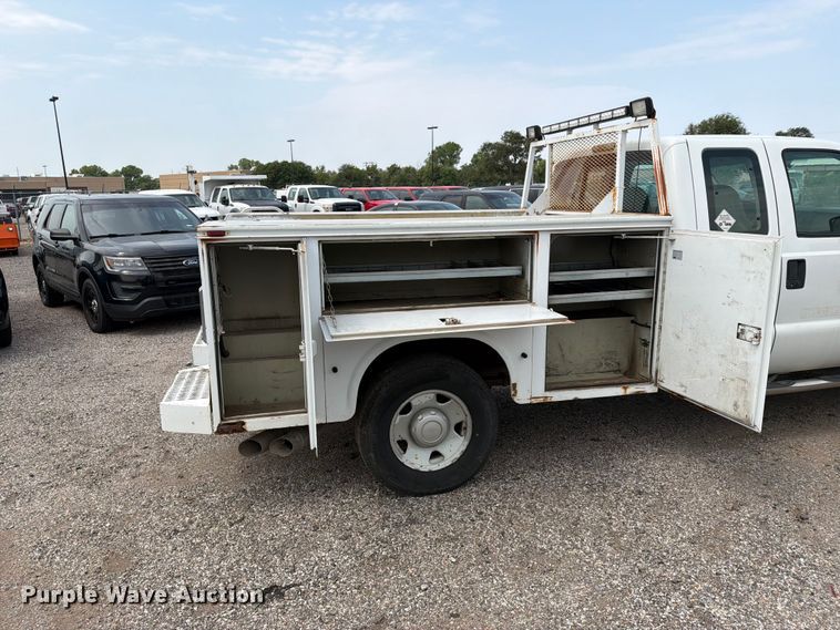image for item EX4074 2008 Ford F250 Super Duty Ext. Cab utility bed pickup truck