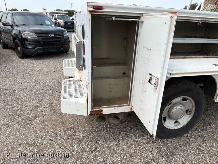 image for item EX4074 2008 Ford F250 Super Duty Ext. Cab utility bed pickup truck