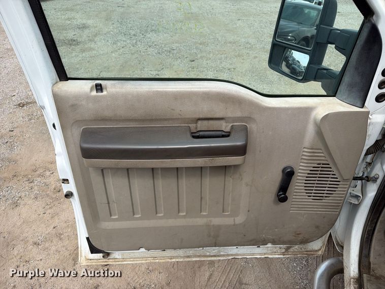 image for item EX4074 2008 Ford F250 Super Duty Ext. Cab utility bed pickup truck