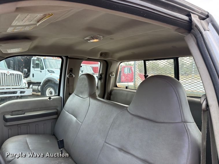 image for item EX4074 2008 Ford F250 Super Duty Ext. Cab utility bed pickup truck