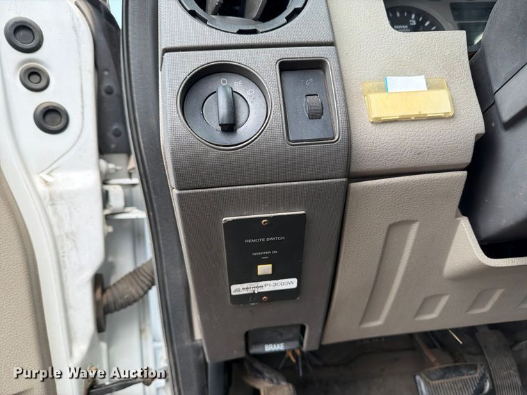 image for item EX4074 2008 Ford F250 Super Duty Ext. Cab utility bed pickup truck
