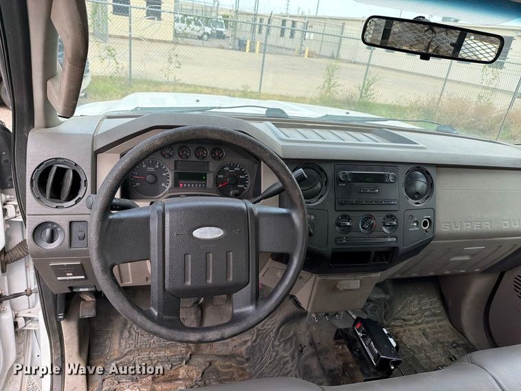 image for item EX4074 2008 Ford F250 Super Duty Ext. Cab utility bed pickup truck