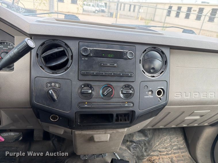 image for item EX4074 2008 Ford F250 Super Duty Ext. Cab utility bed pickup truck