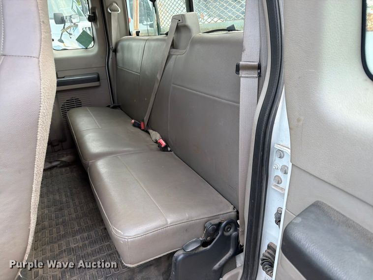 image for item EX4074 2008 Ford F250 Super Duty Ext. Cab utility bed pickup truck