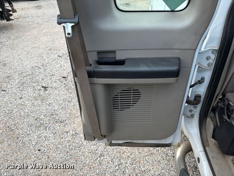 image for item EX4074 2008 Ford F250 Super Duty Ext. Cab utility bed pickup truck