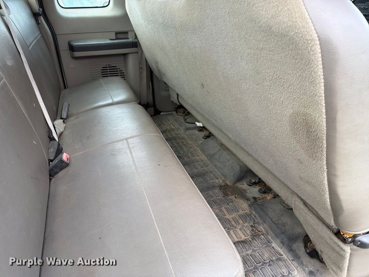 image for item EX4074 2008 Ford F250 Super Duty Ext. Cab utility bed pickup truck