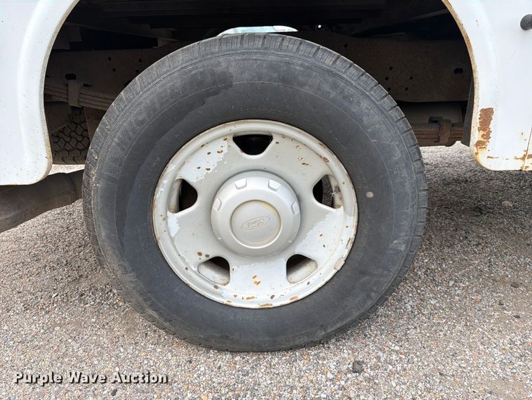image for item EX4074 2008 Ford F250 Super Duty Ext. Cab utility bed pickup truck