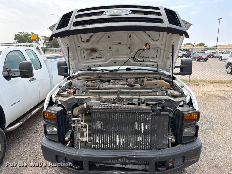 image for item EX4074 2008 Ford F250 Super Duty Ext. Cab utility bed pickup truck