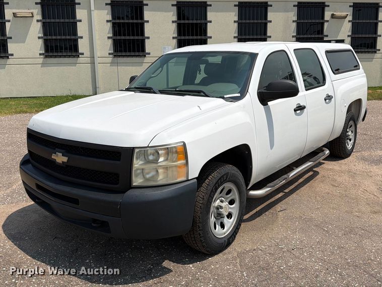2011 Chevrolet Silverado 1500 Crew Cab pickup truck