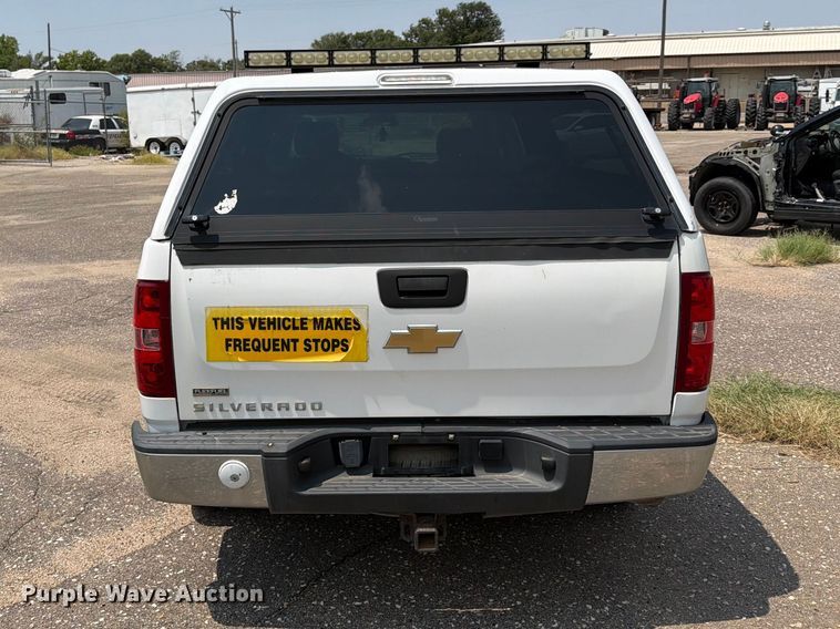 image for item EX4075 2011 Chevrolet Silverado 1500 Crew Cab pickup truck