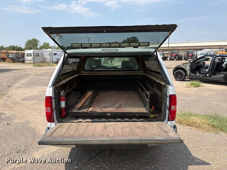 image for item EX4075 2011 Chevrolet Silverado 1500 Crew Cab pickup truck