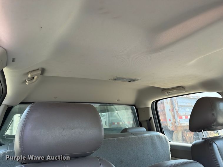 image for item EX4075 2011 Chevrolet Silverado 1500 Crew Cab pickup truck