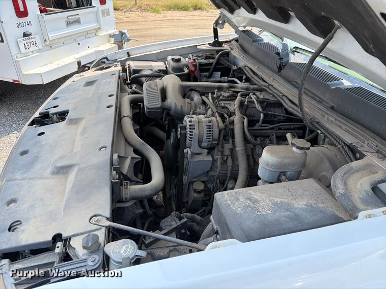 image for item EX4075 2011 Chevrolet Silverado 1500 Crew Cab pickup truck
