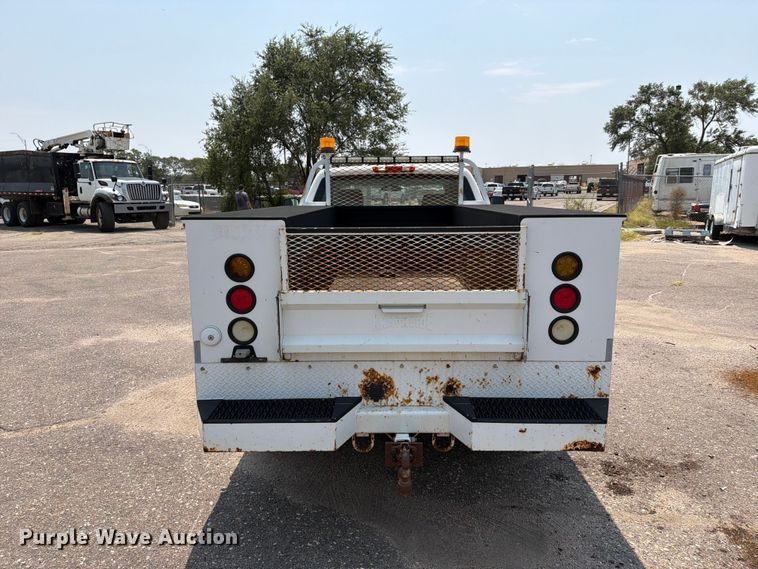 image for item EX4076 2010 Chevrolet Silverado 2500HD Ext. Cab utility bed pickup truck