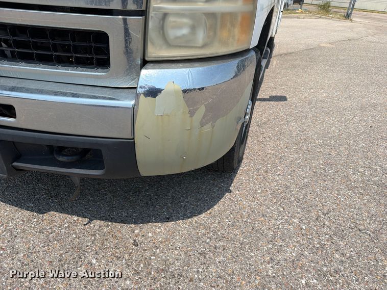 image for item EX4076 2010 Chevrolet Silverado 2500HD Ext. Cab utility bed pickup truck