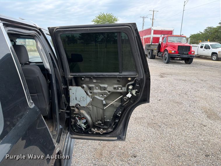 image for item EX4078 2017 Chevrolet Tahoe Police SUV