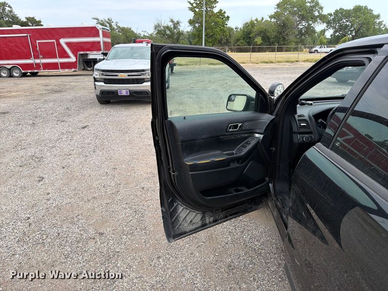 image for item EX4079 2018 Ford Explorer Police SUV