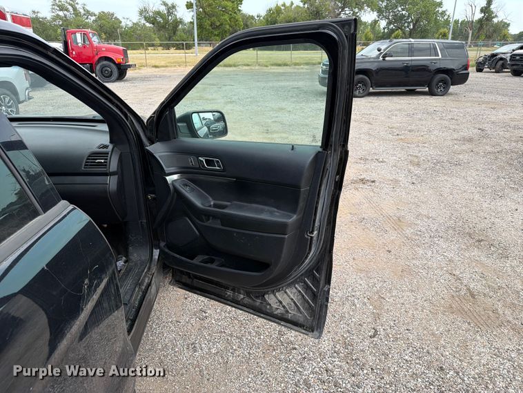 image for item EX4079 2018 Ford Explorer Police SUV