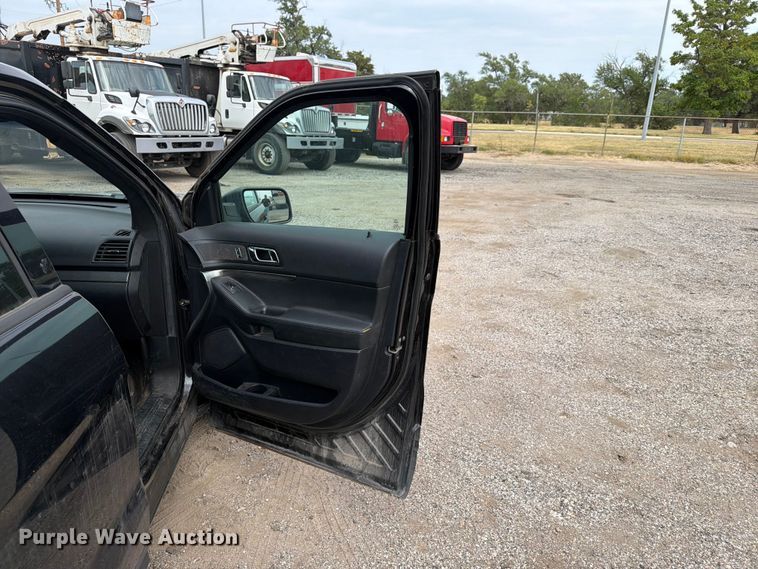 image for item EX4081 2019 Ford Explorer Police SUV
