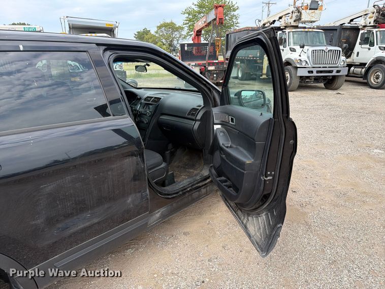 image for item EX4081 2019 Ford Explorer Police SUV